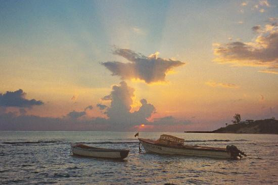 珍宝海滩-牙买加必去景点