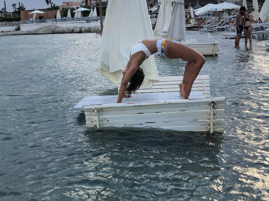 Zio Beach Club景点图片