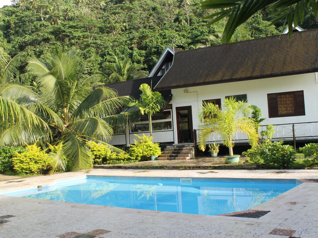Vini Beach Lodge