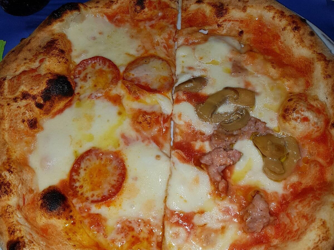 Arnold's Pizzeria Braceria Paninoteca