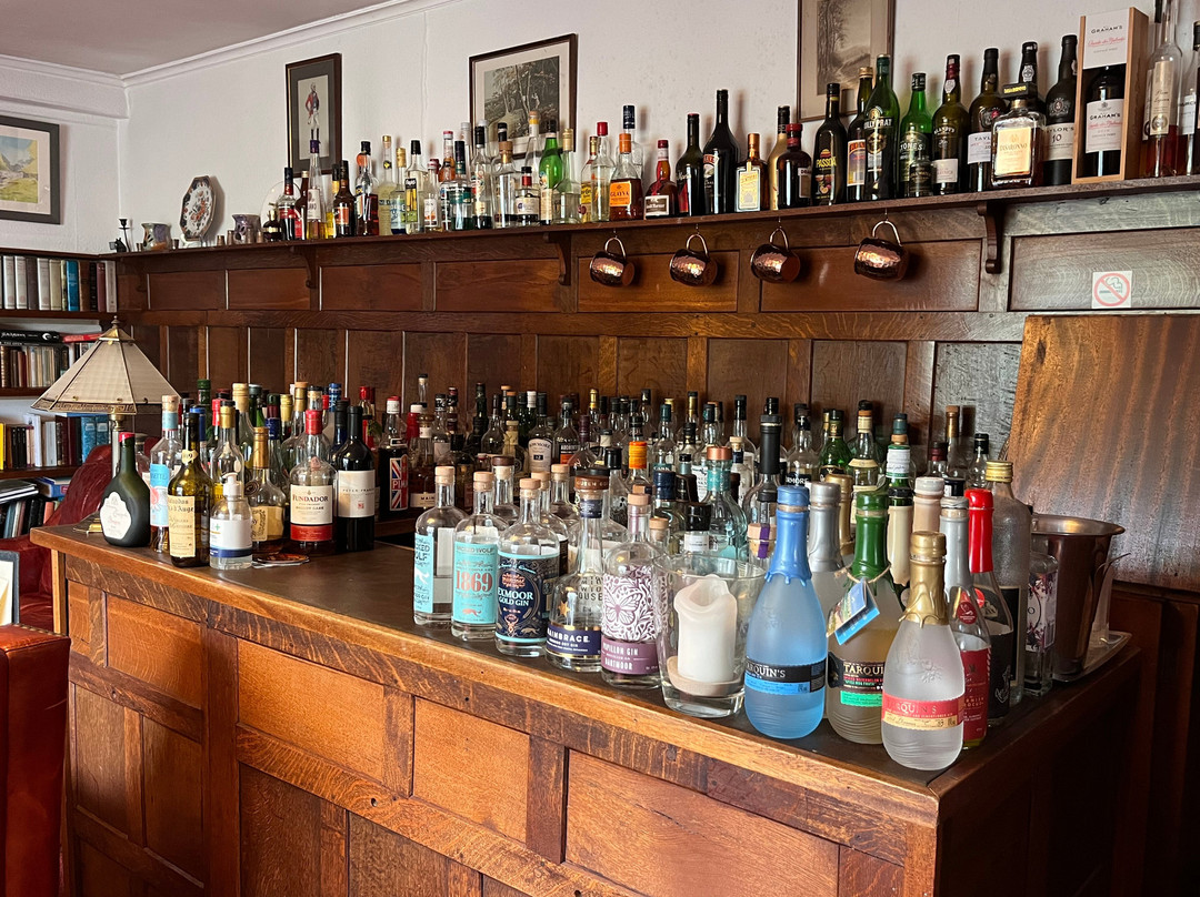 Simonsbath House主图