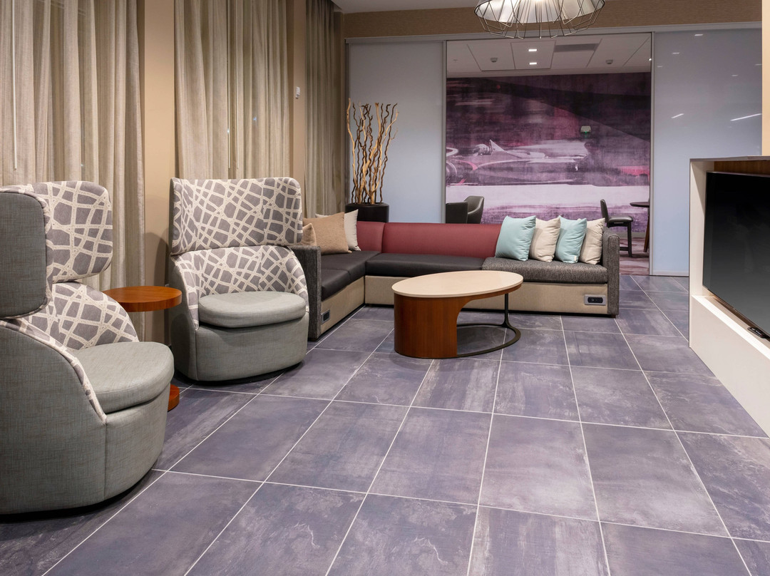 Courtyard Indianapolis West-Speedway主图