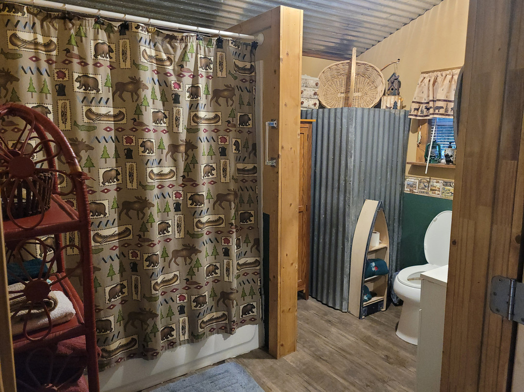 The Yellow Rose Cabin主图