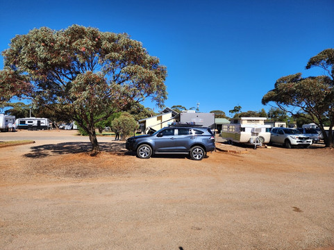 Peterborough Caravan Park主图