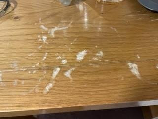 草莓河畔酒店主图