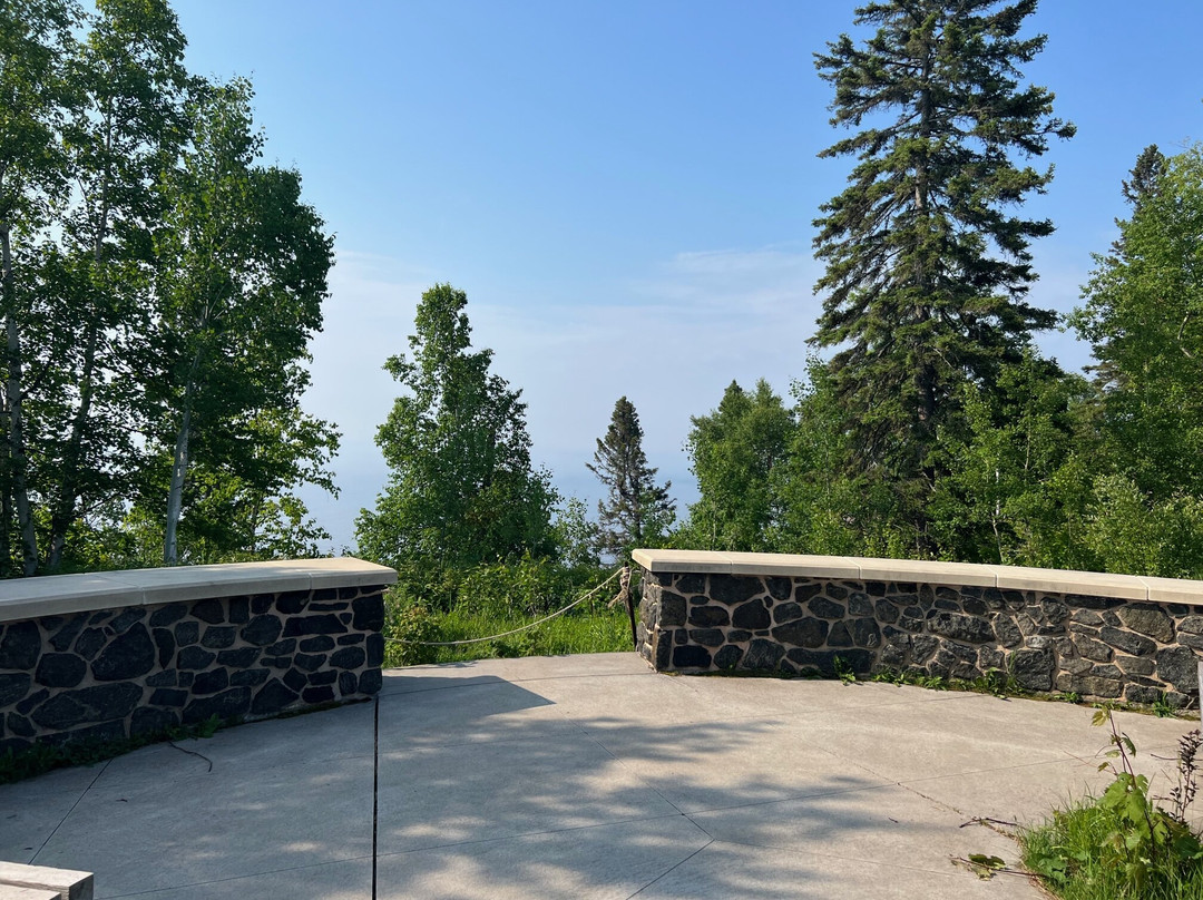 Shovel Point-Silver Bay必去景点