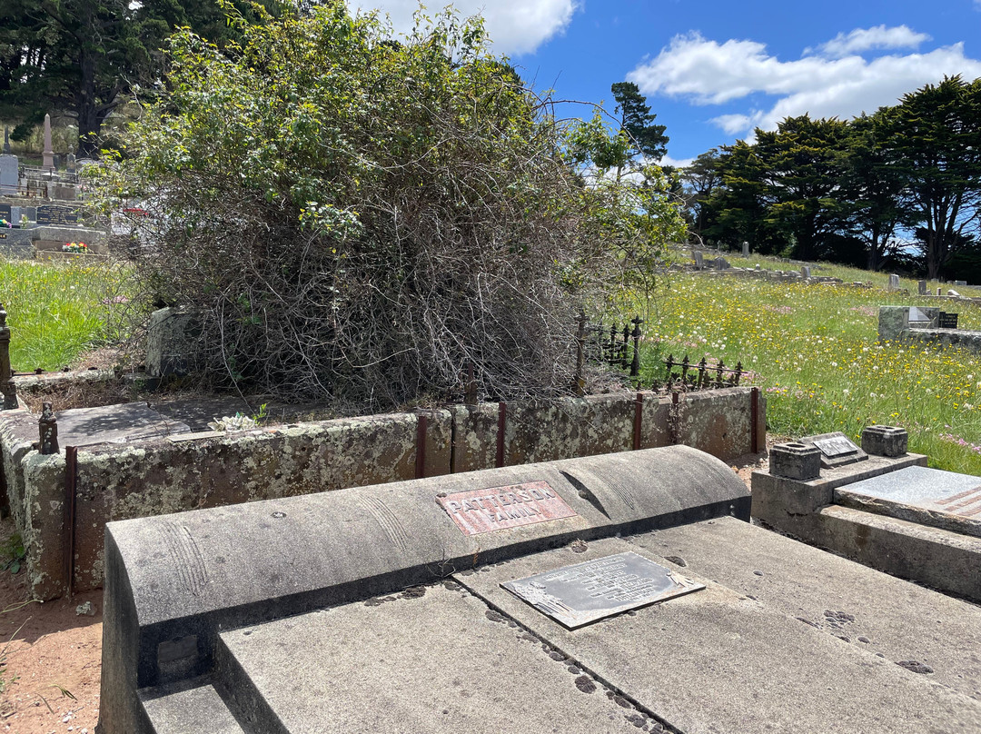 Learmonth Cemetery景点图片