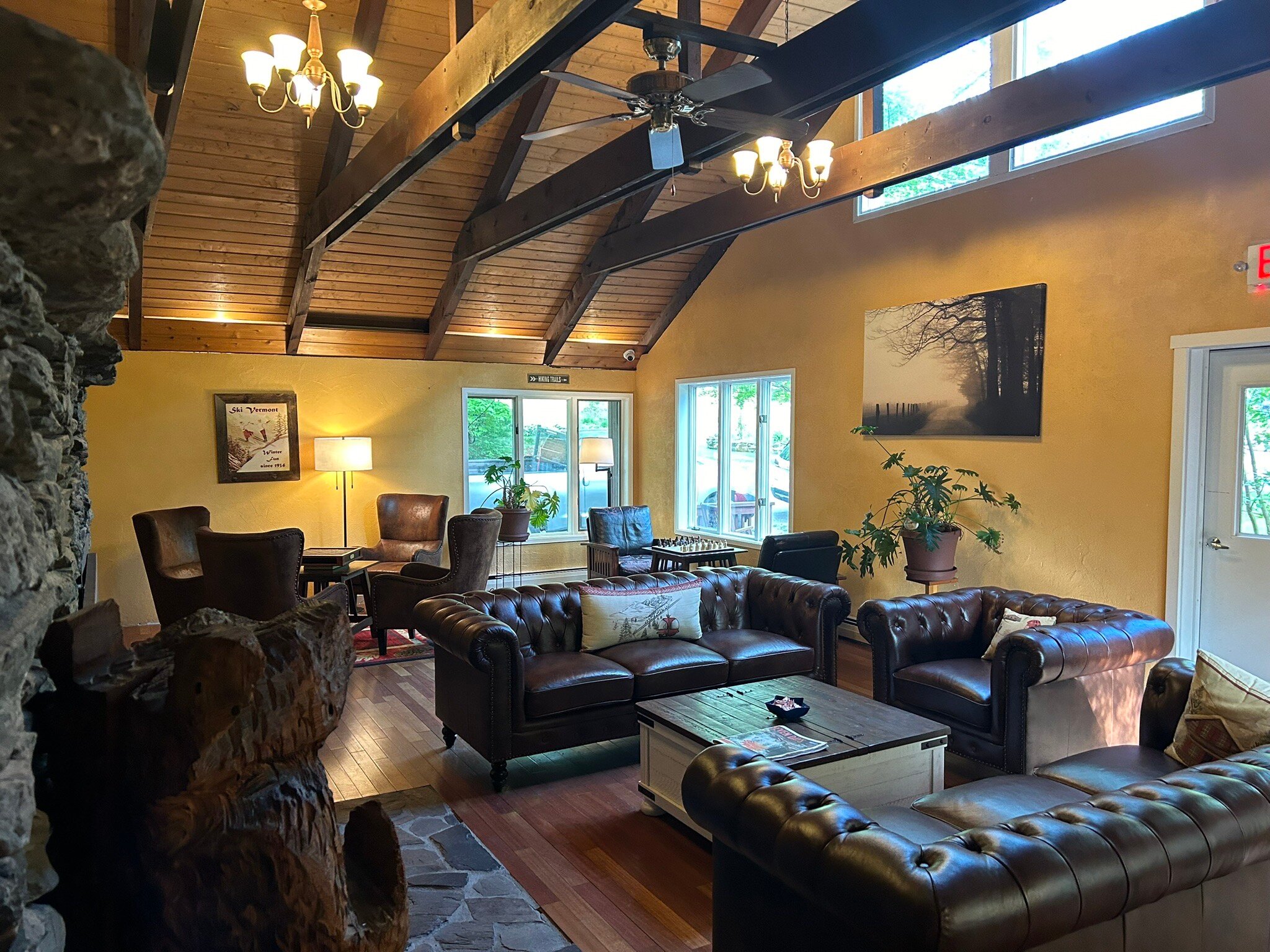 White Horse Lodge-官方