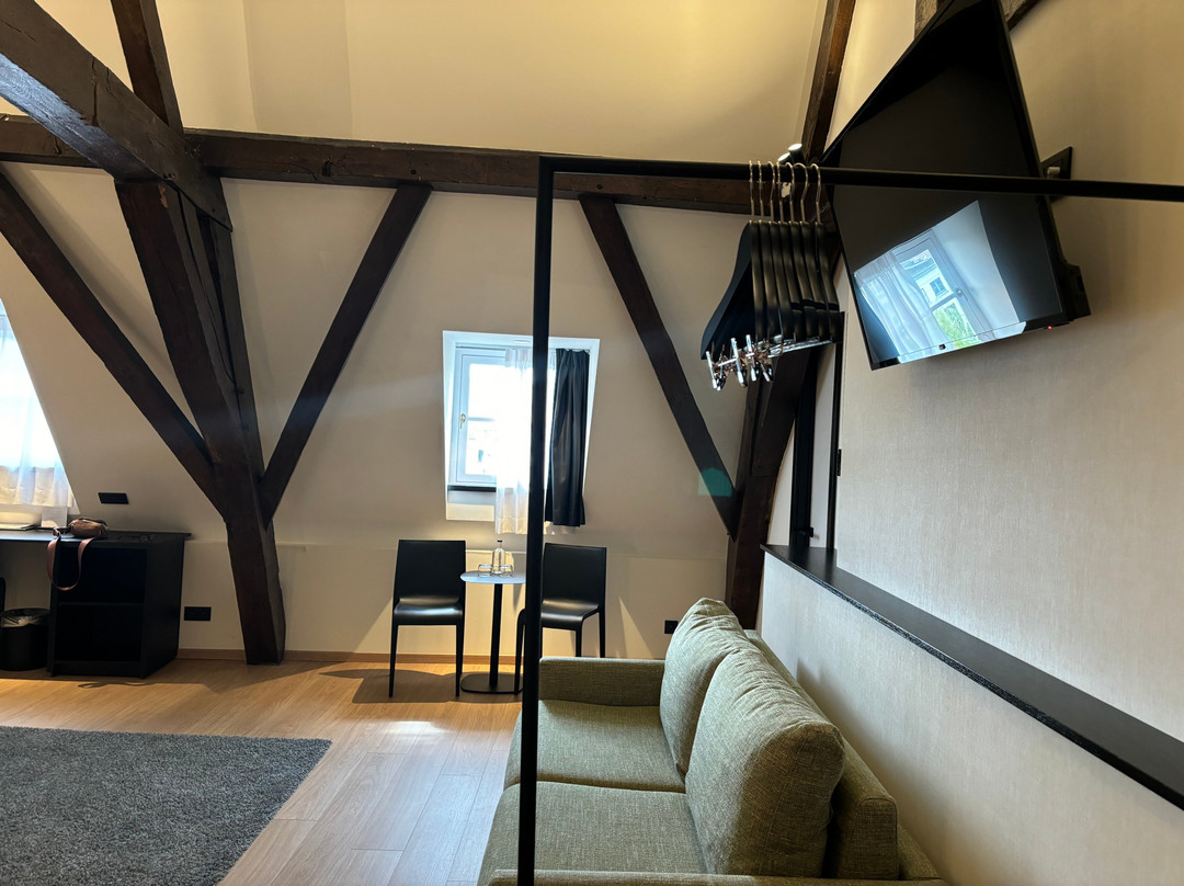 漫画艺术酒店主图