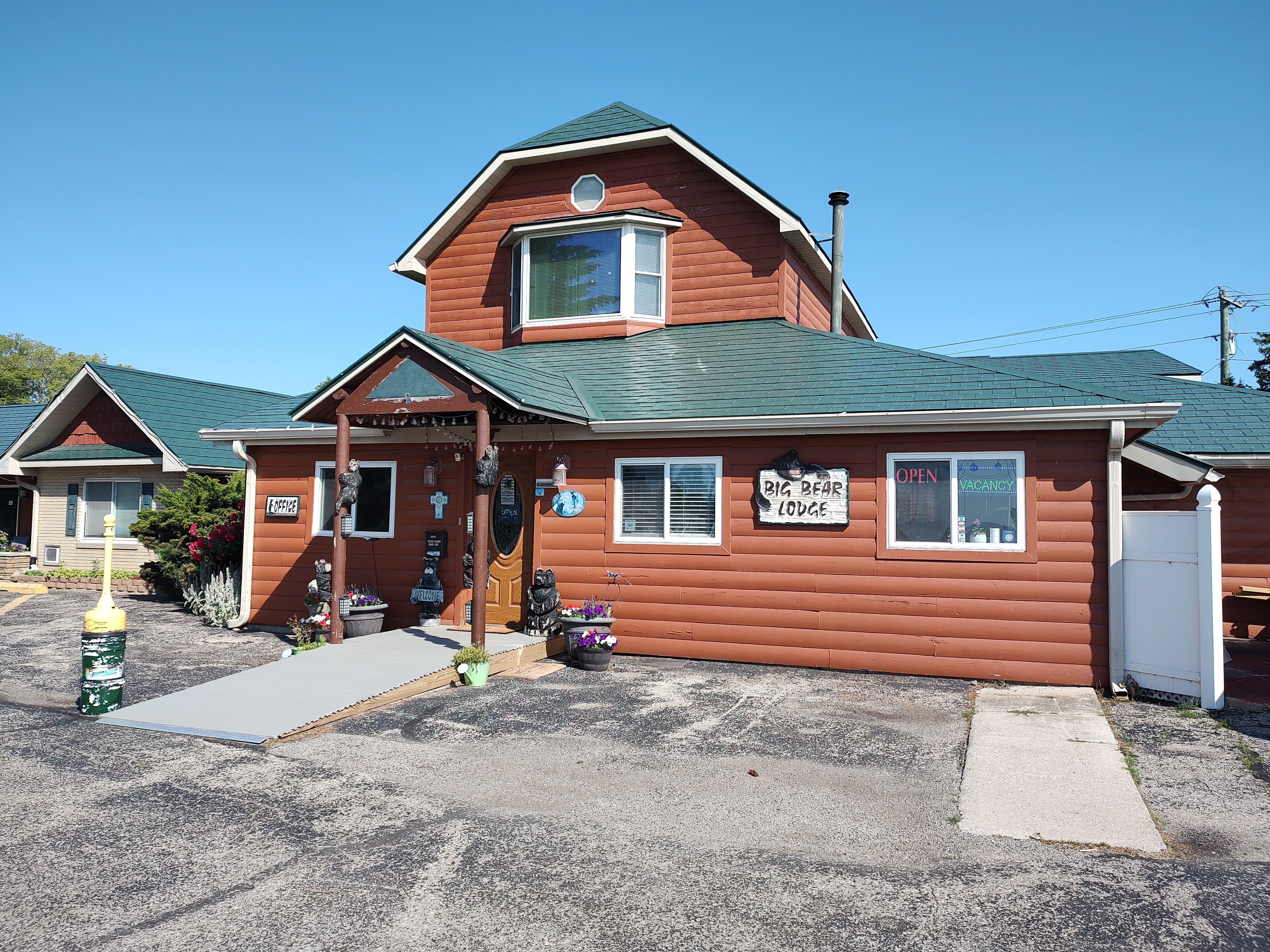 Big Bear Lodge-官方