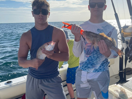 Pale Horse Fishing Charters-迈尔斯堡海滩必去景点