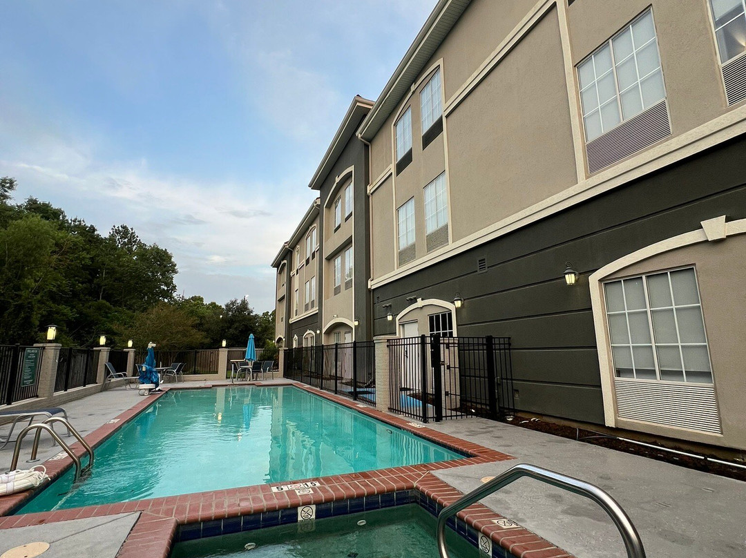 La Quinta Inn & Suites by Wyndham Baton Rouge Denham Springs主图