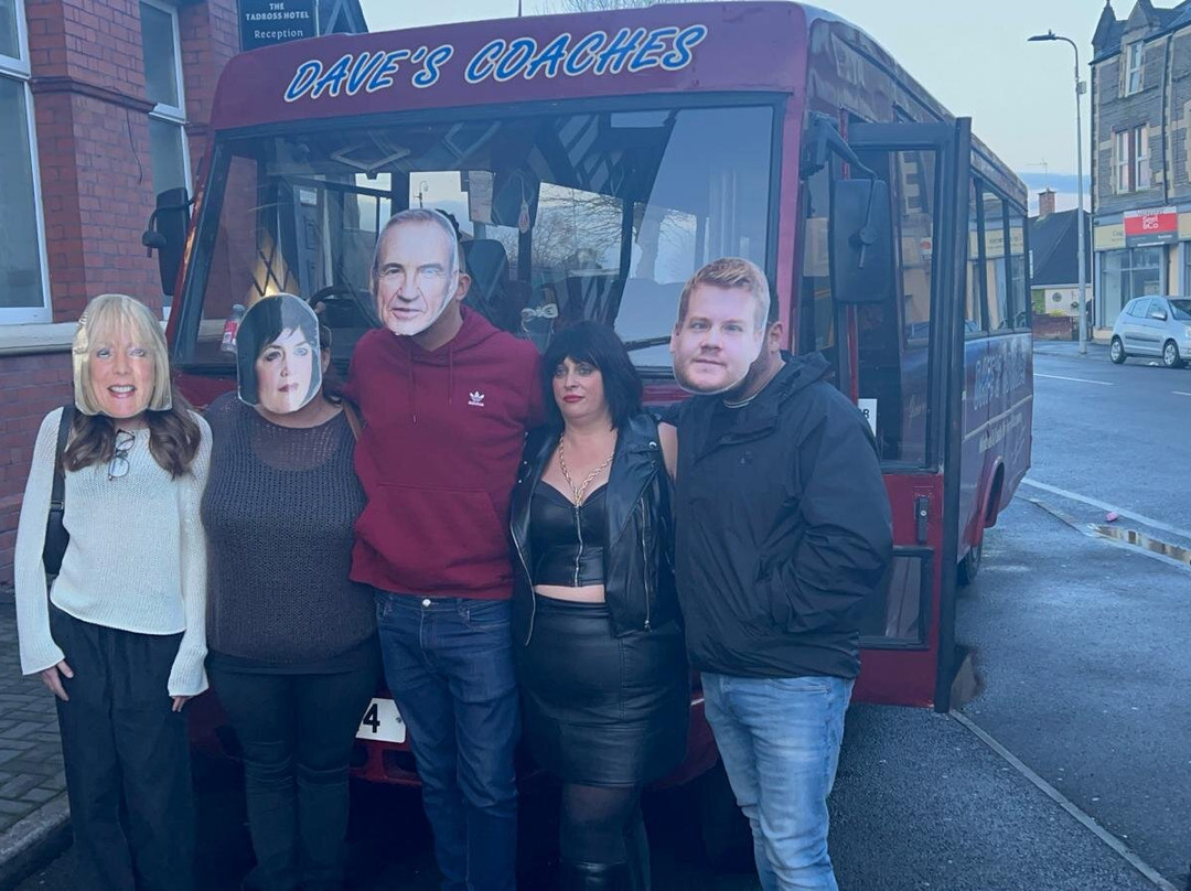 Barry Island Tours (pub Crawl Tours With Knock Off Nessa As Your Guide)-巴里必去景点