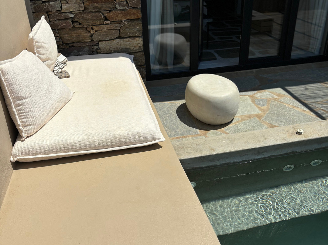 Under the Sun Cycladic Village主图