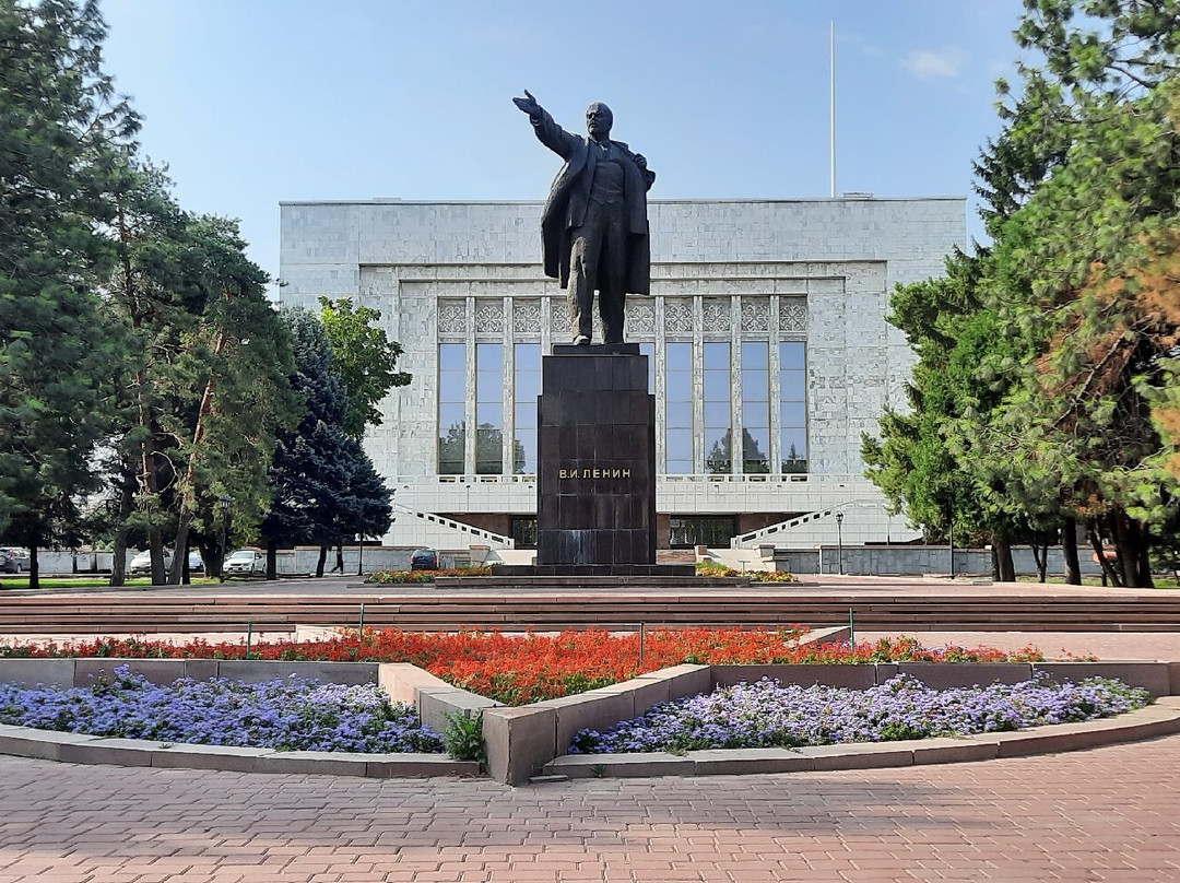 Vladimir Lenin Statue-比斯凯克必去景点