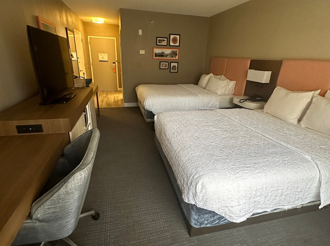 Hampton Inn & Suites Jamestown主图
