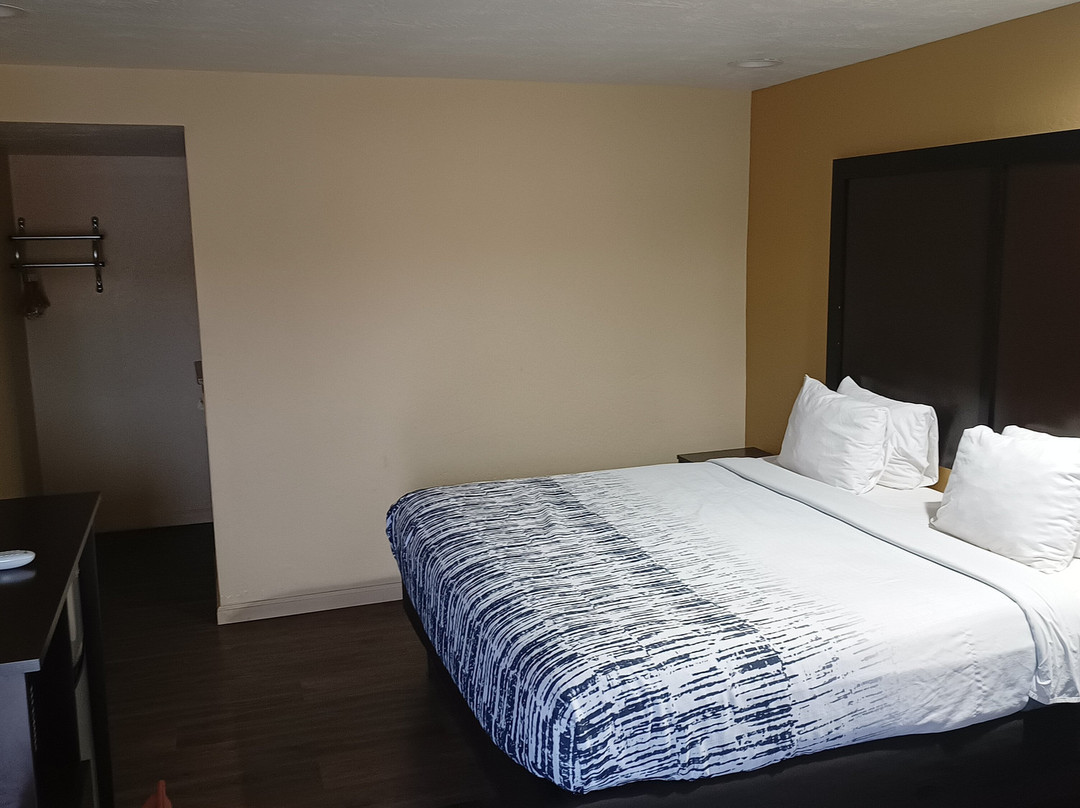 Copper Manor Motel主图