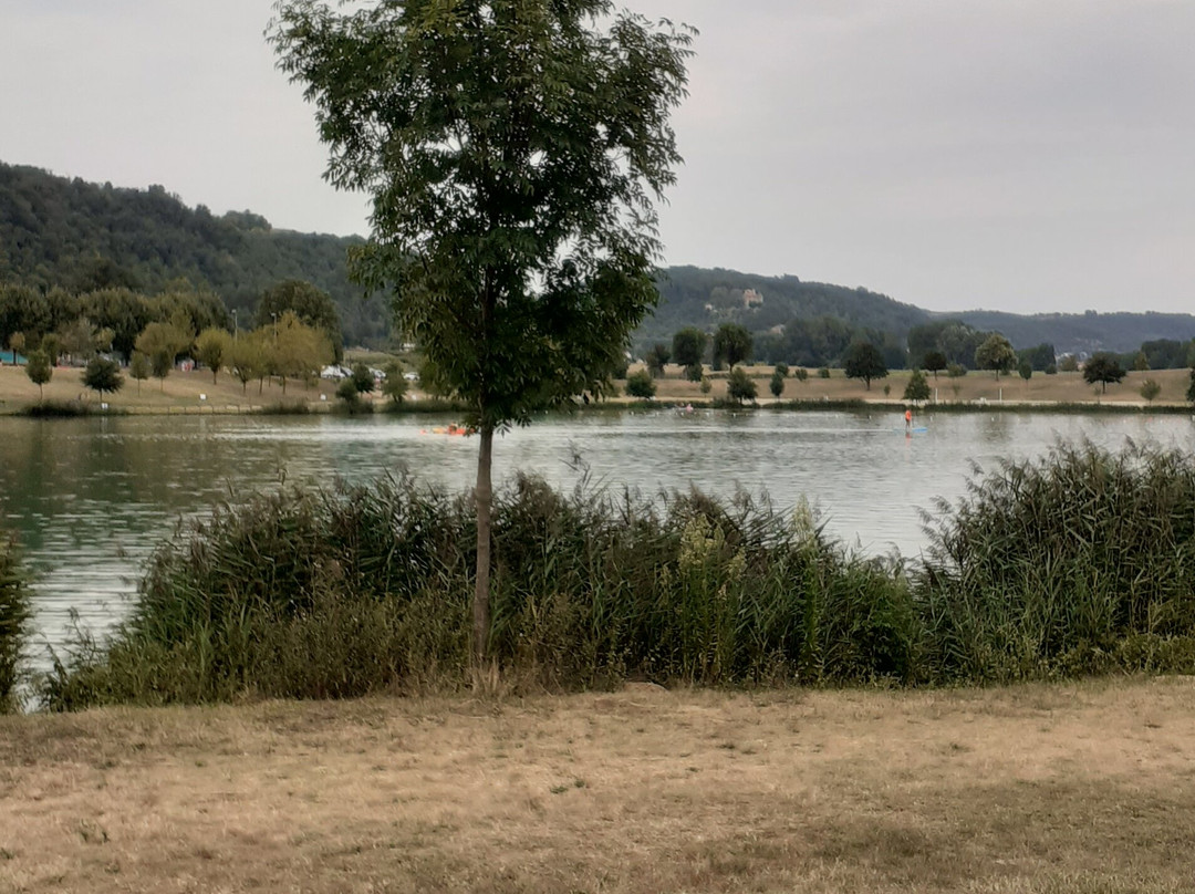 Lac de Champos景点图片
