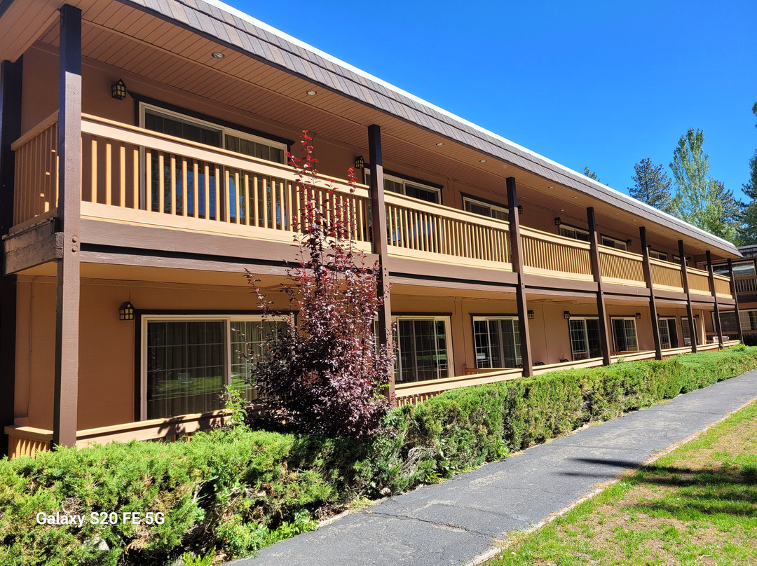 太浩湖畔滑雪俱乐部酒店主图