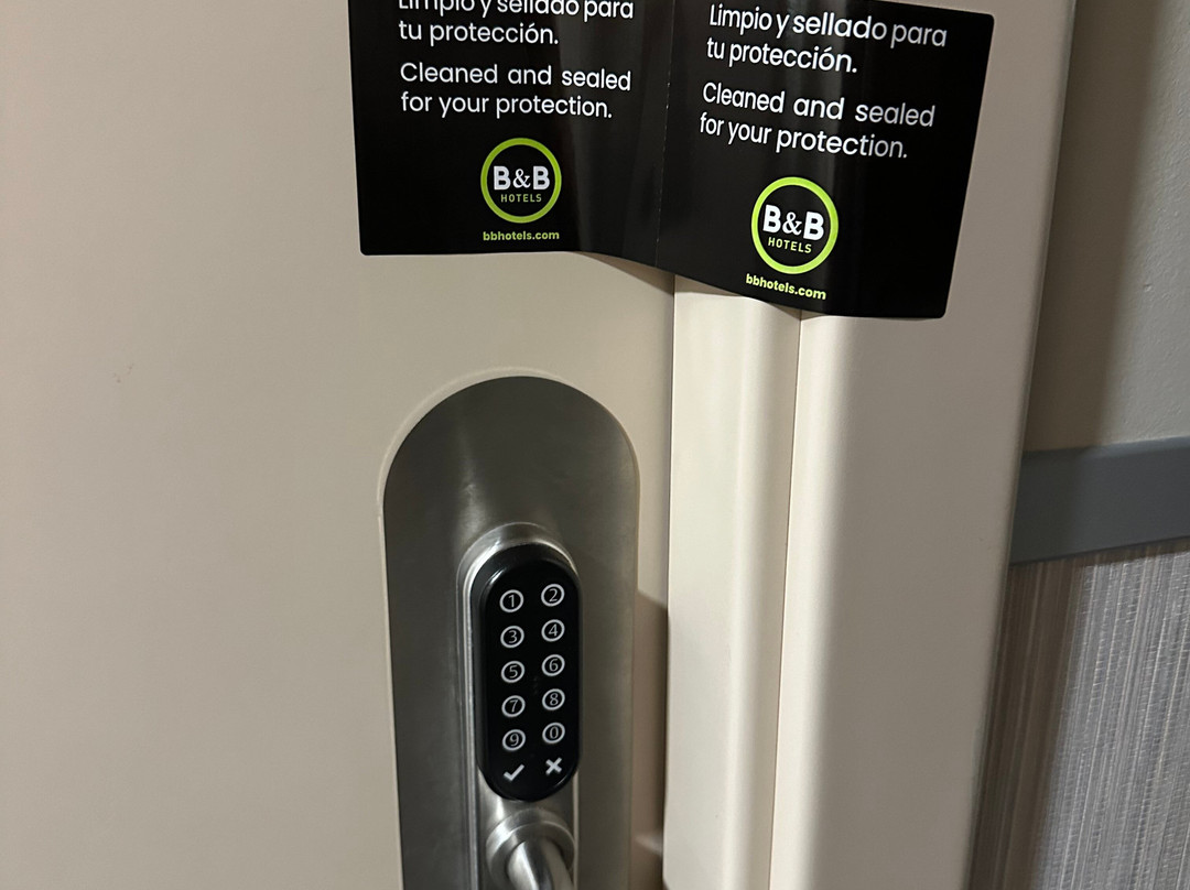 斯多瑞梅阿尔巴塞特酒店主图