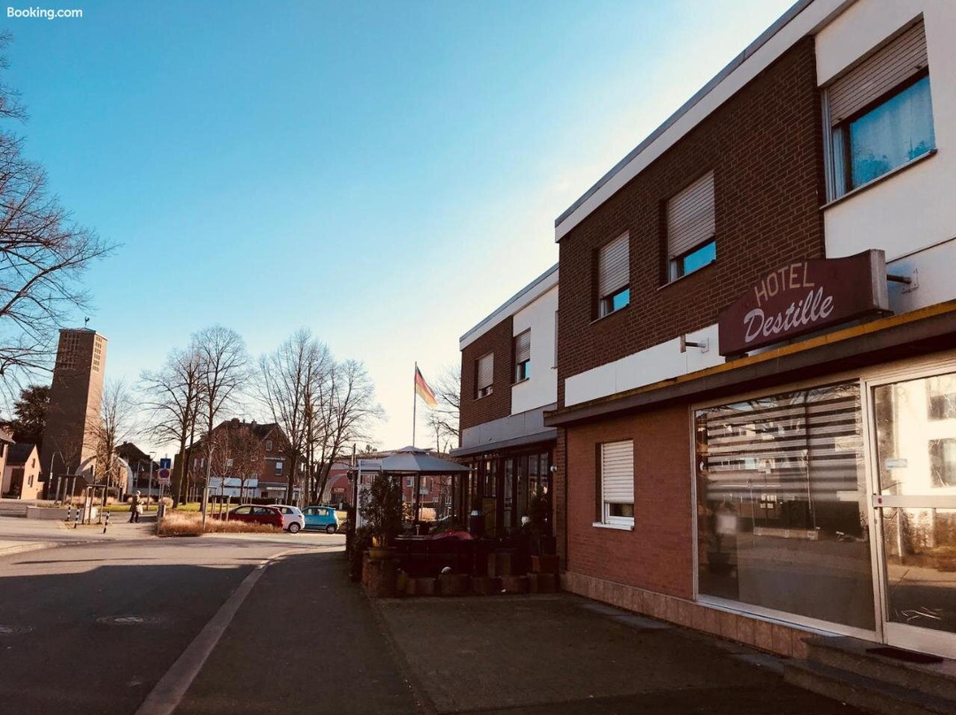 迪斯地尔酒店主图