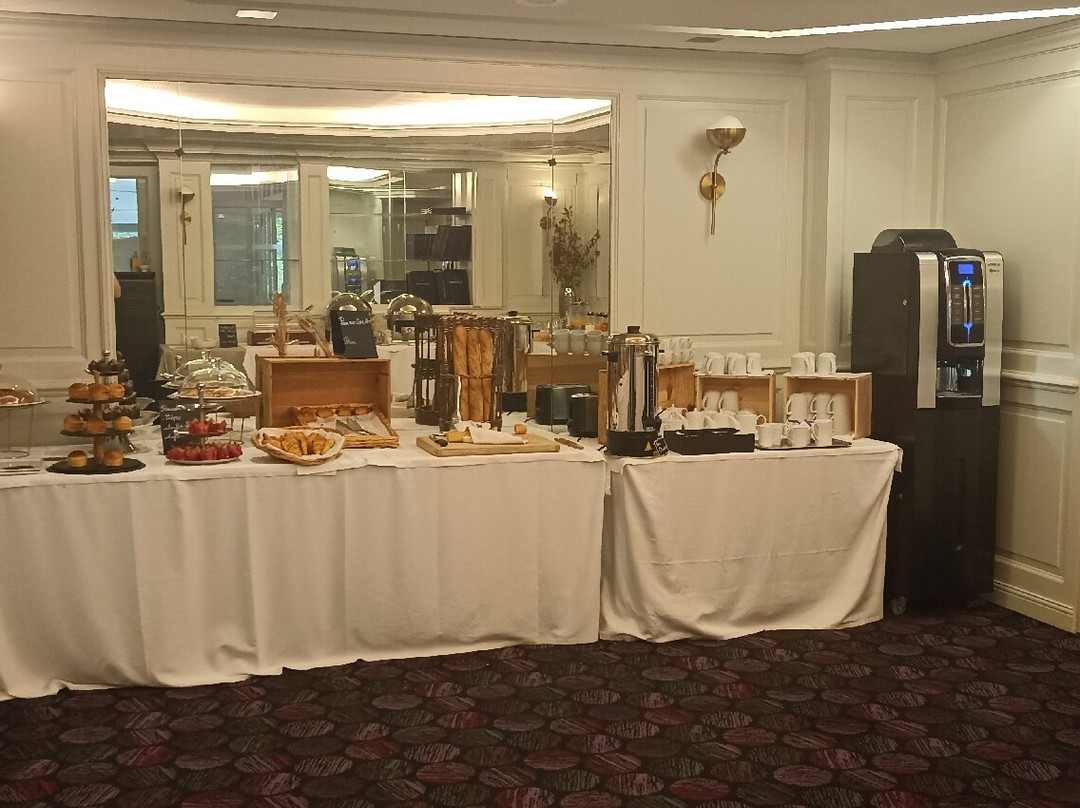 蒂雷尔格林家园酒店主图