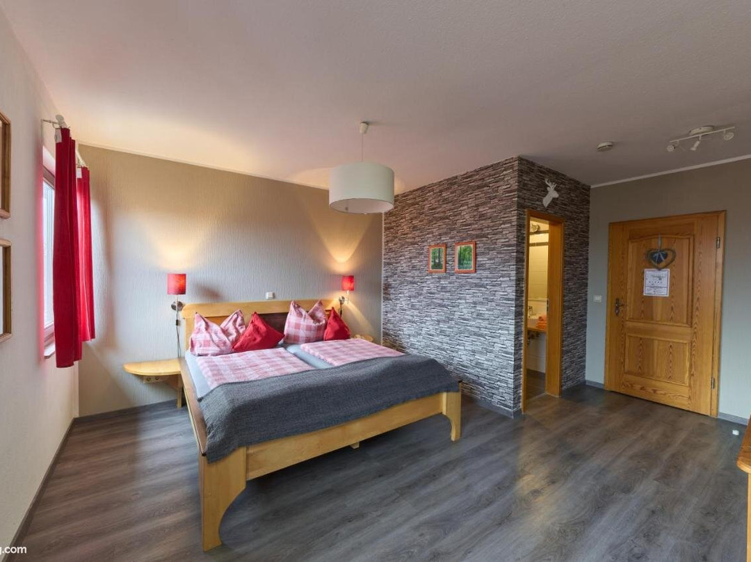 Landhotel Brauner Hirsch主图