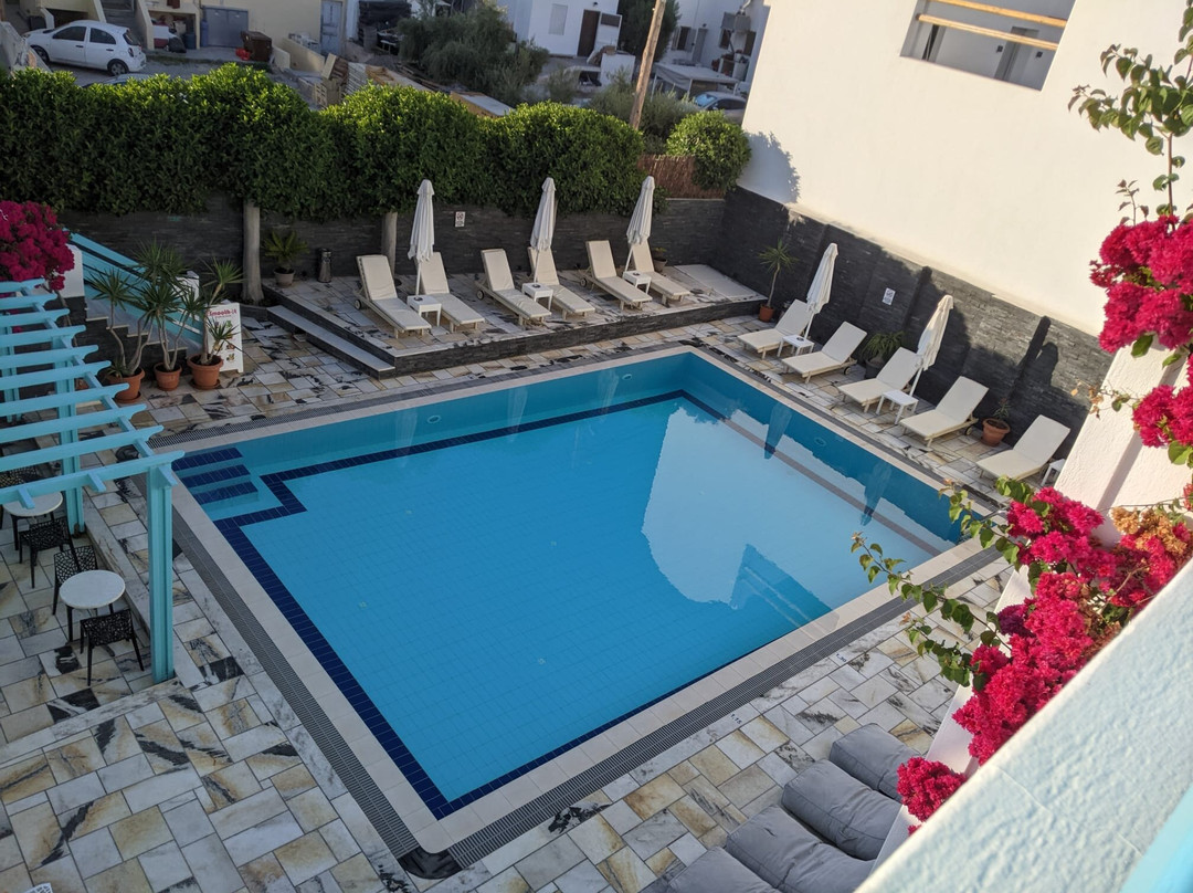 Santellini Hotel主图