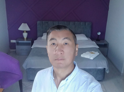 维多利亚酒店主图