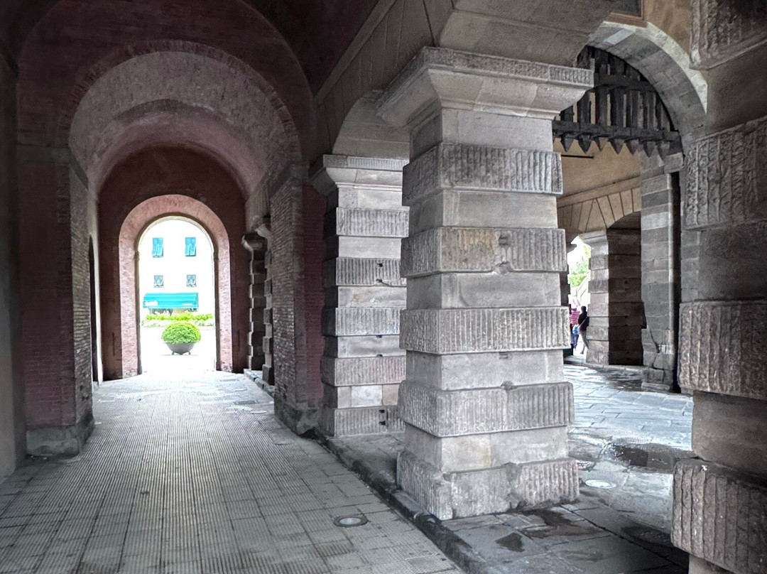 Porta San Pietro景点图片