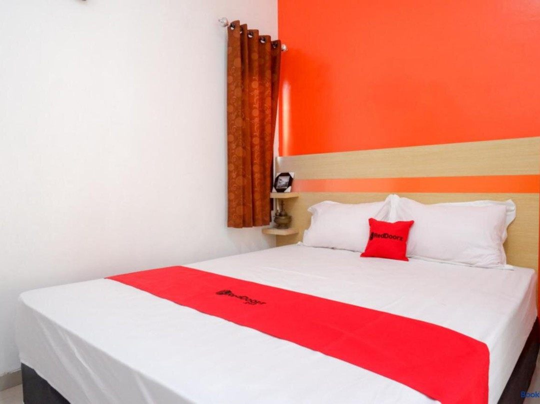 RedDoorz Syariah near Alun Alun Kota Rembang