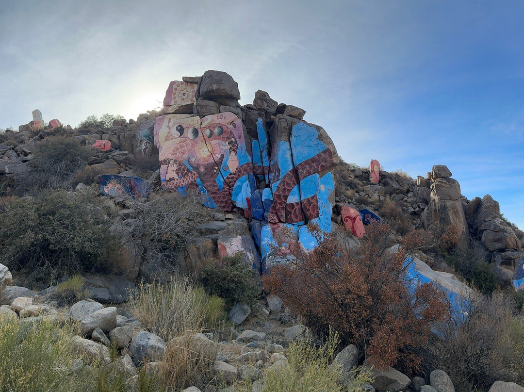 Roy Purcell's murals-Chloride必去景点