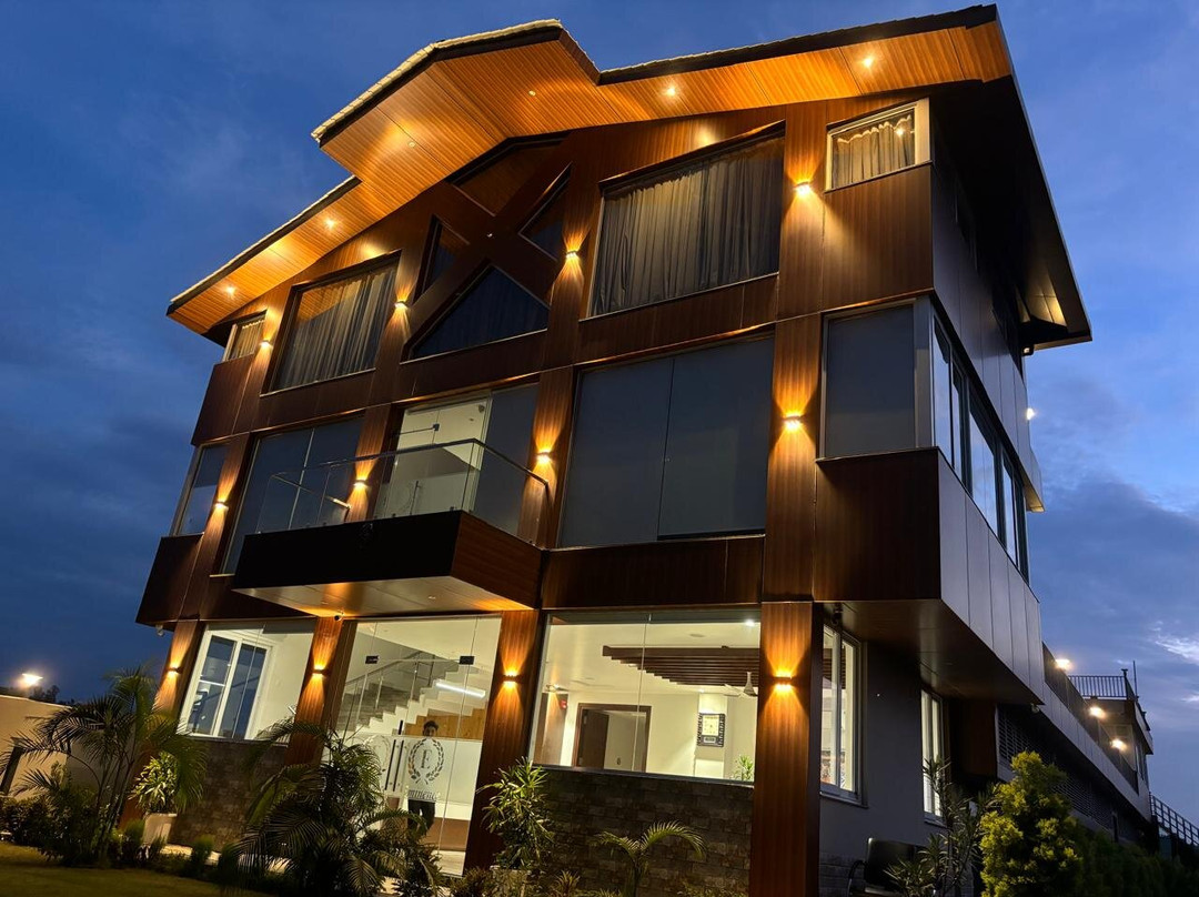 Eminence The Corbett