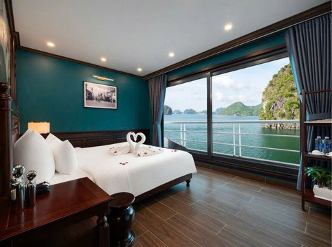 Luxury Travel Co., LTD