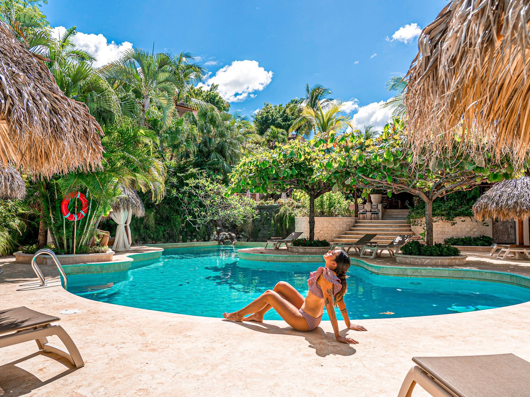 伊甸园精品酒店主图