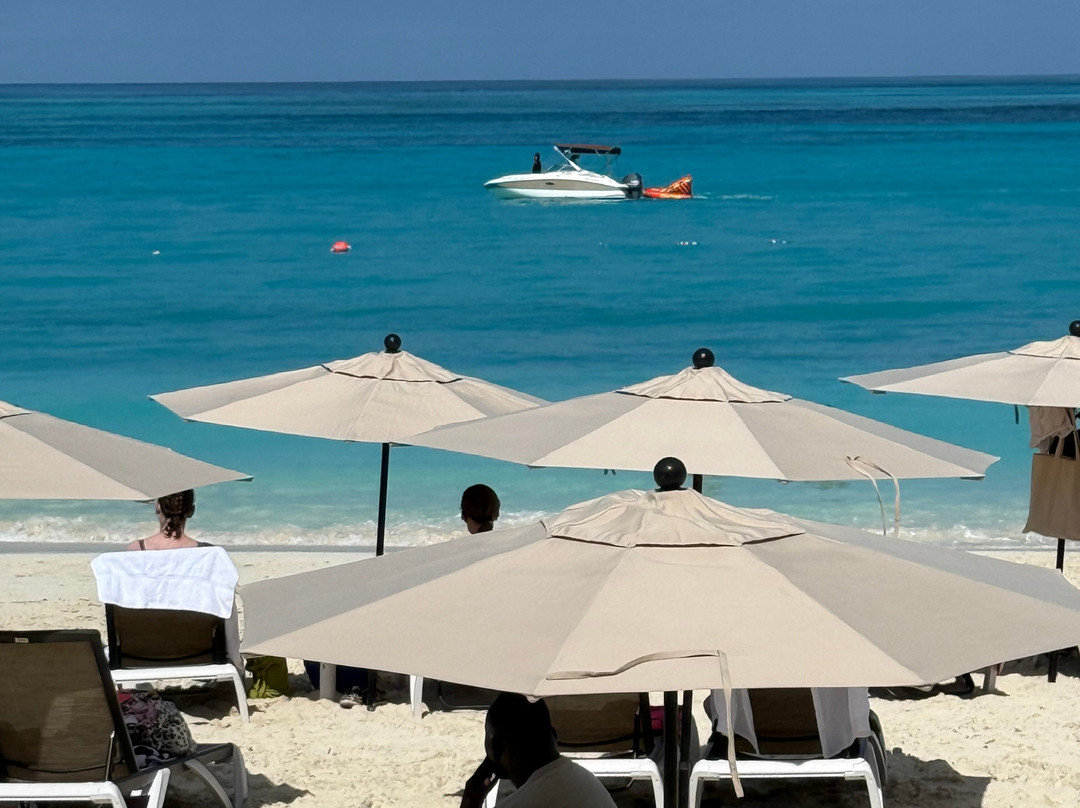 Grace Bay Suites主图