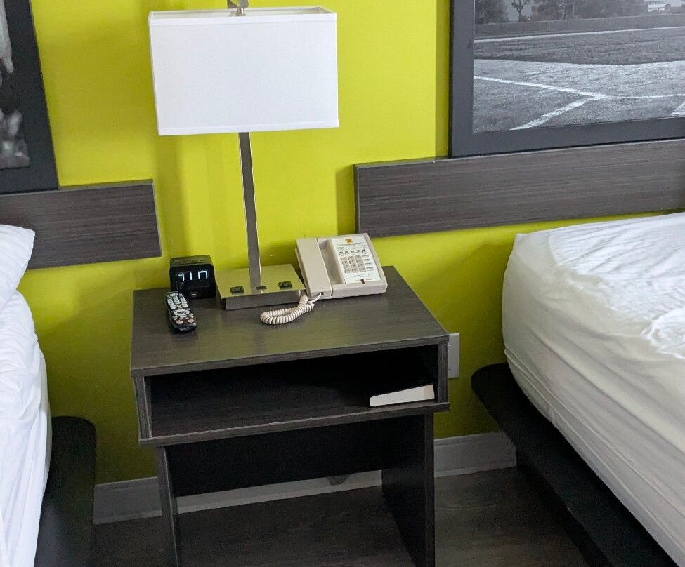 Super 8 by Wyndham Winnipeg East MB主图