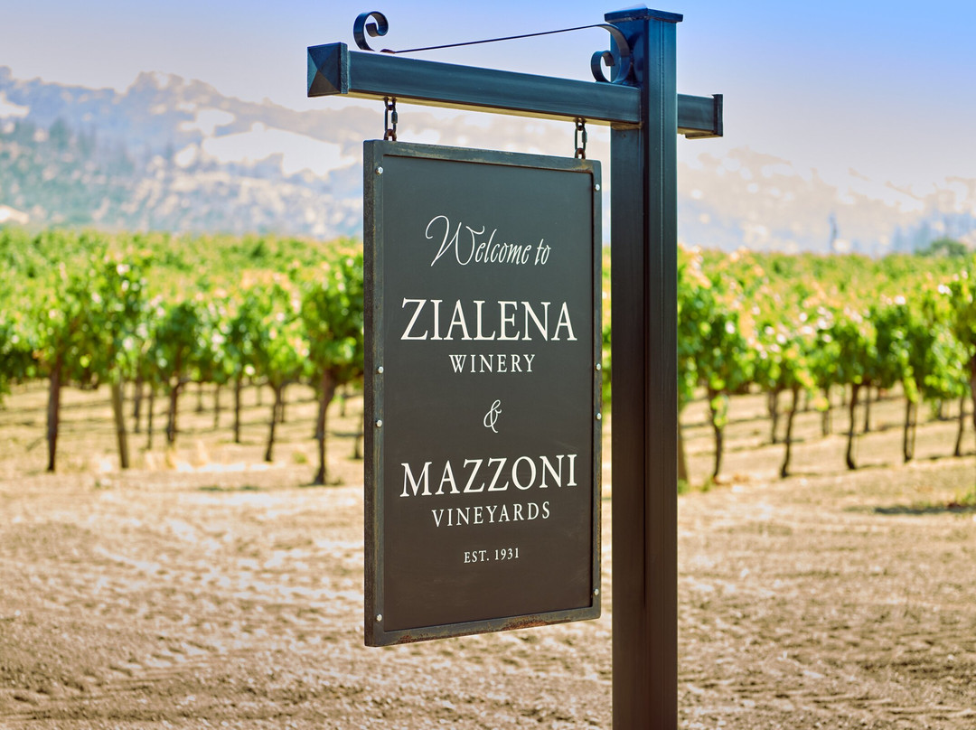 Zialena Winery景点图片