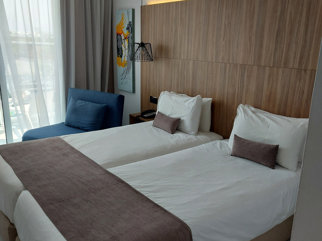 The Blue Ivy Hotel & Suites主图