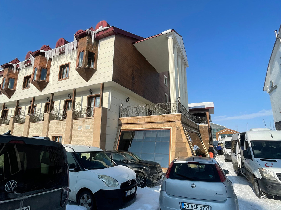 White Park Hotel主图
