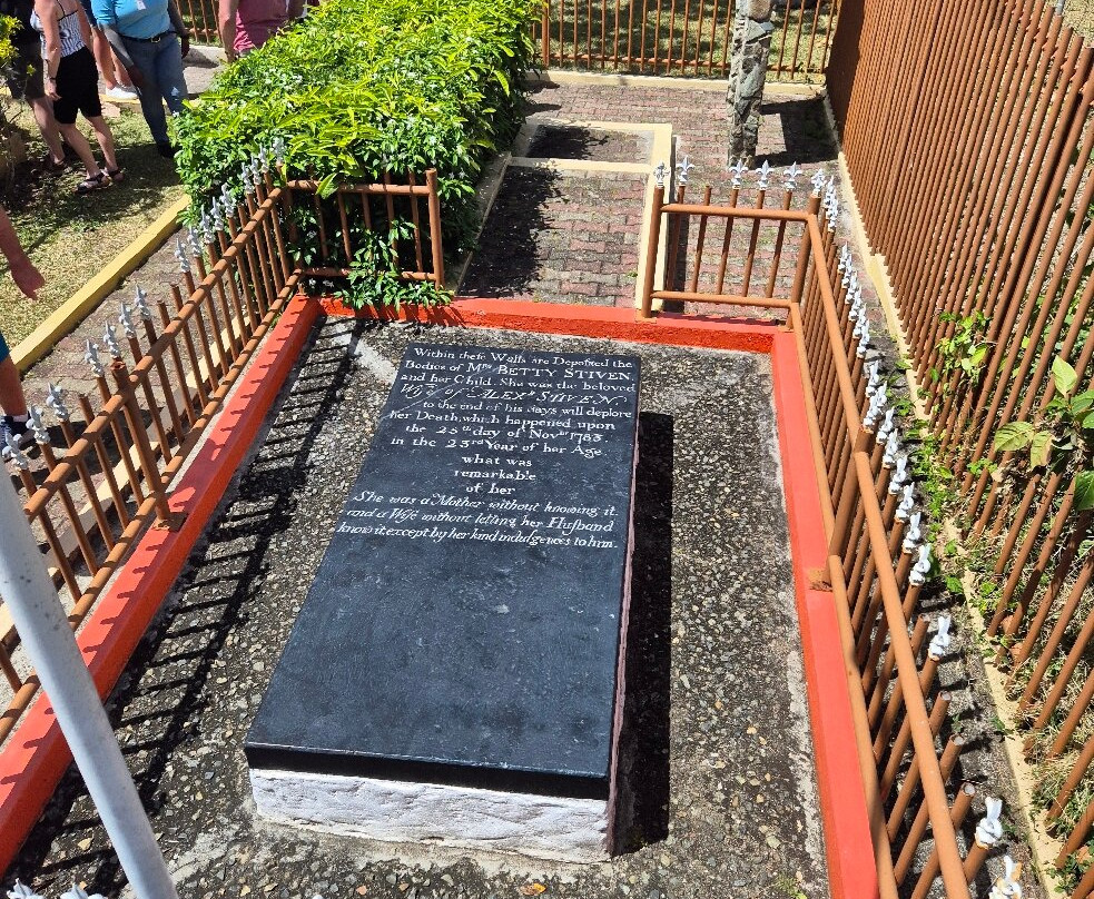 Mystery Tombstone-Plymouth必去景点