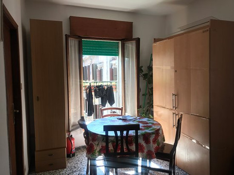 阿杜阿酒店主图