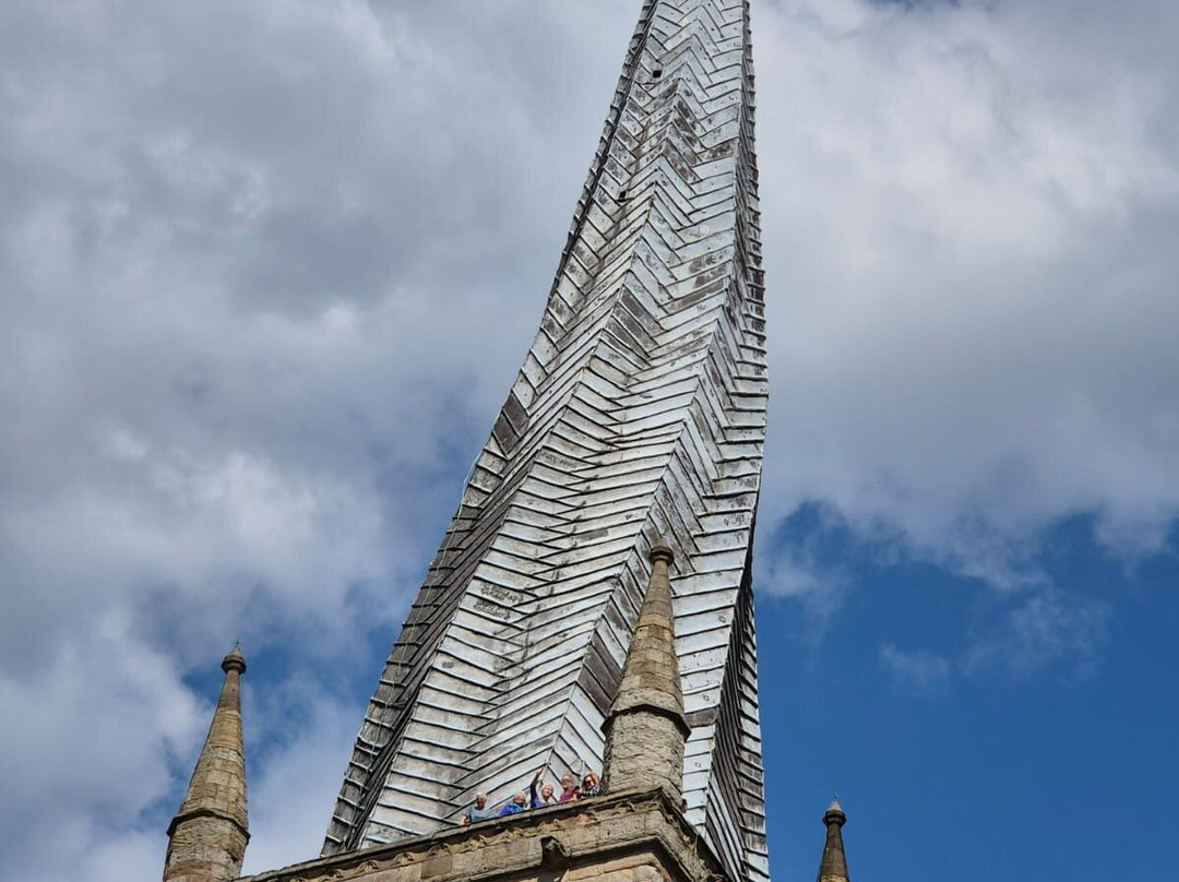 The Parish Church of St Mary and All Saints-切斯特菲尔德必去景点