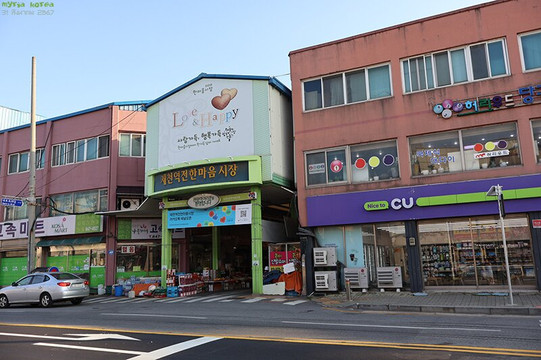 Yeokjjeon Hanmaeum Market