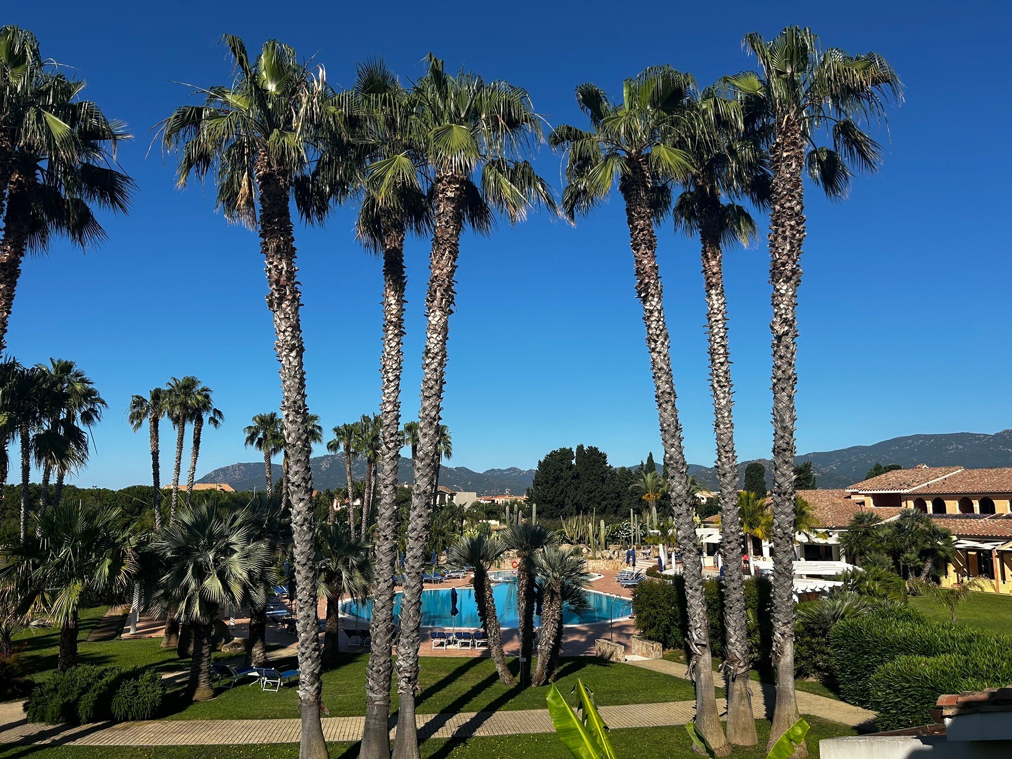 Lantana Resort Hotel & Apartments-官方