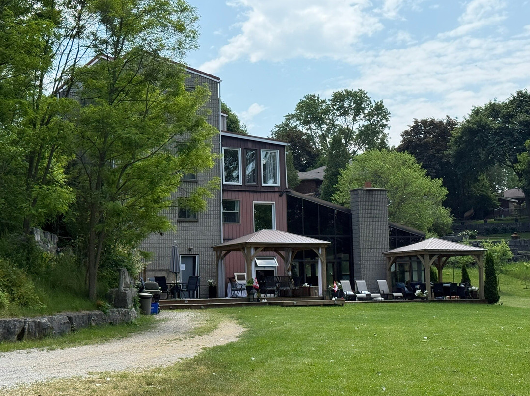 The Mulberry House on the Grand主图