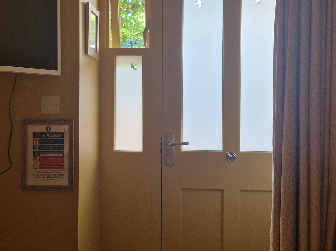 The Globe Inn Hotel主图