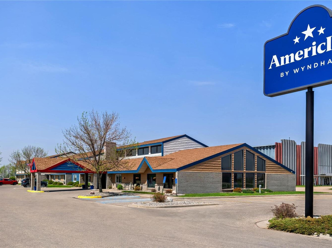Thief River Falls酒店住宿-AmericInn by Wyndham Crookston U of M Crookston