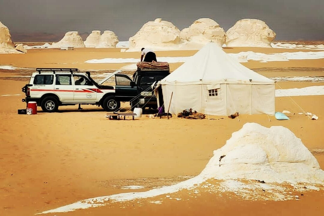White Desert Egypt Tours景点图片