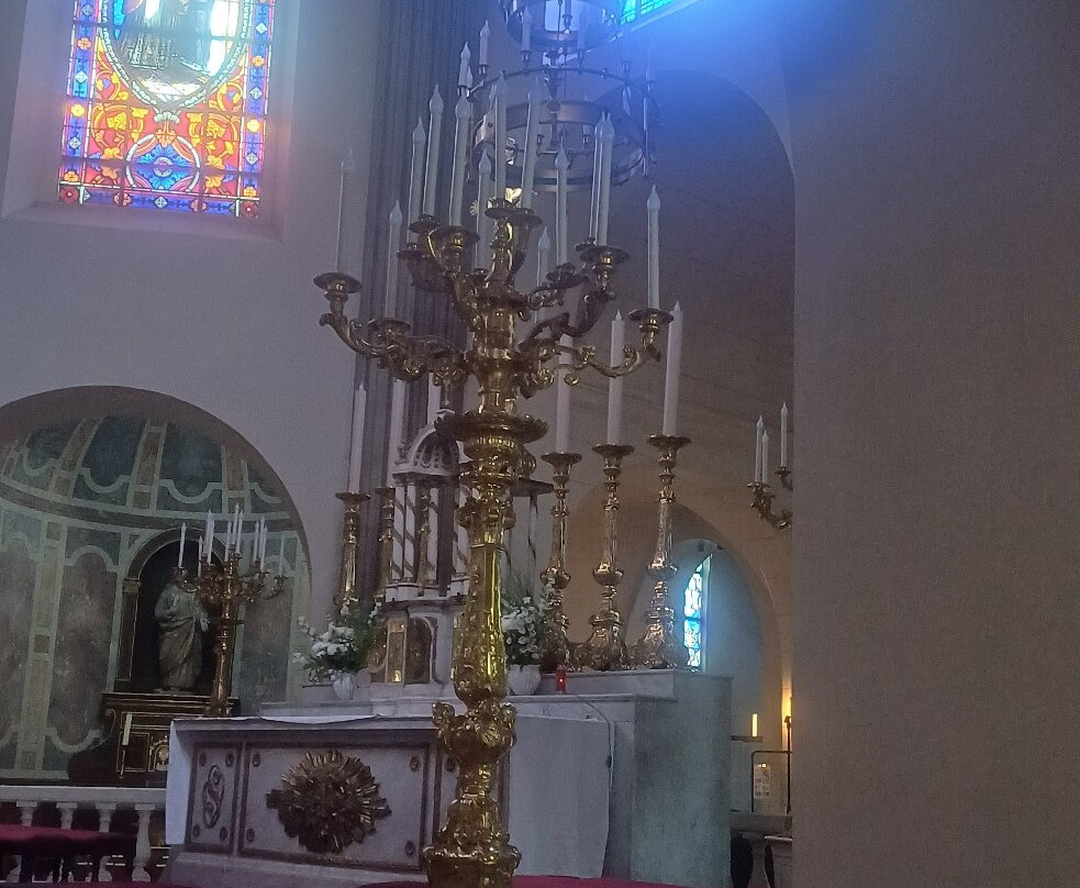 Eglise Saint-Louis de Fontainebleau-枫丹白露必去景点
